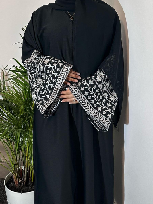 Amirah Abaya - Black